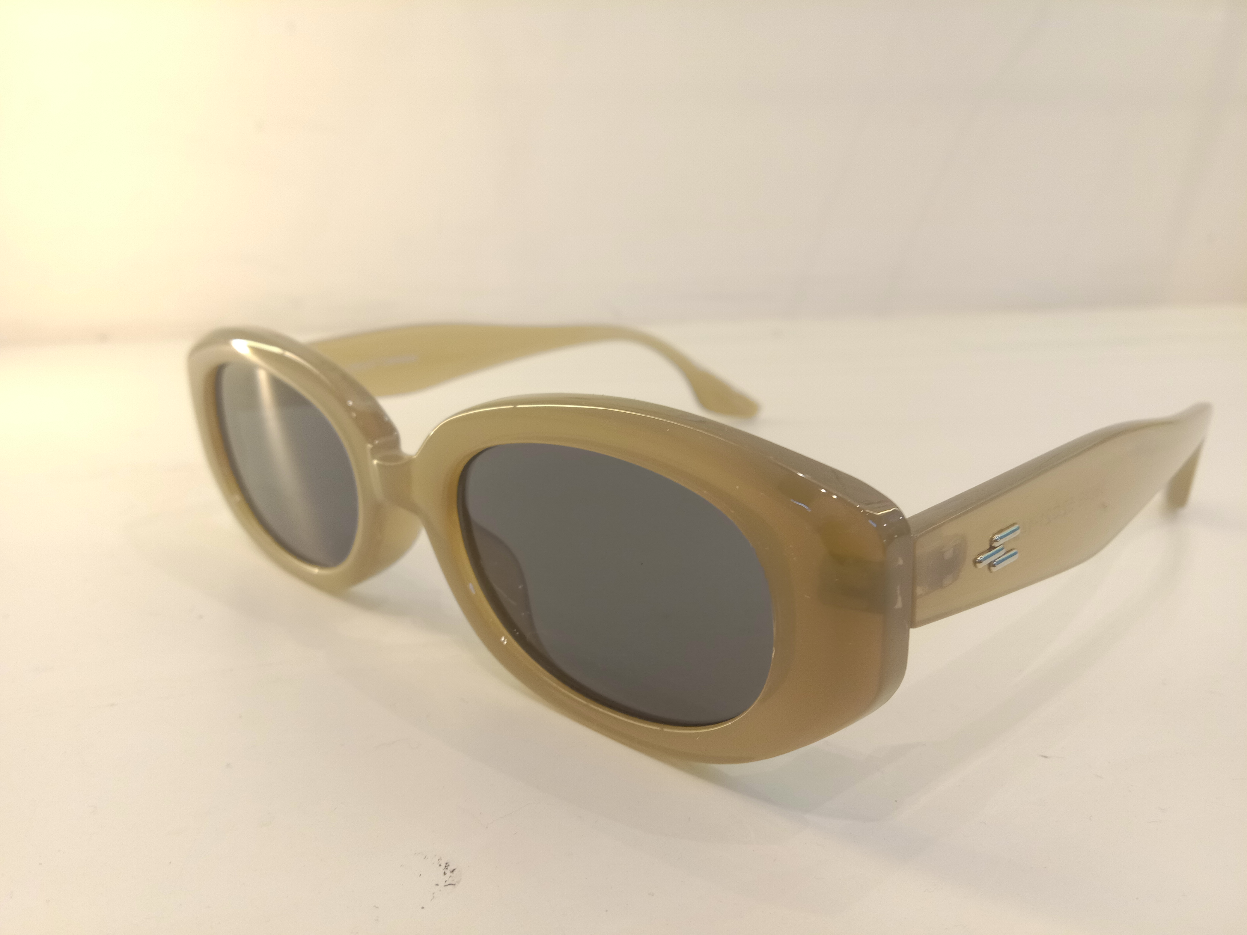 Transform Your Day with Stylish Sunglasses: A Tale of Confidence and Clarity