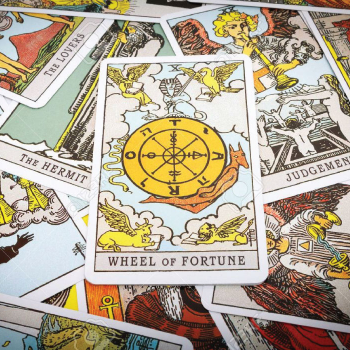 Unlocking Clarity: How Tarot Card Readings Transform Lives