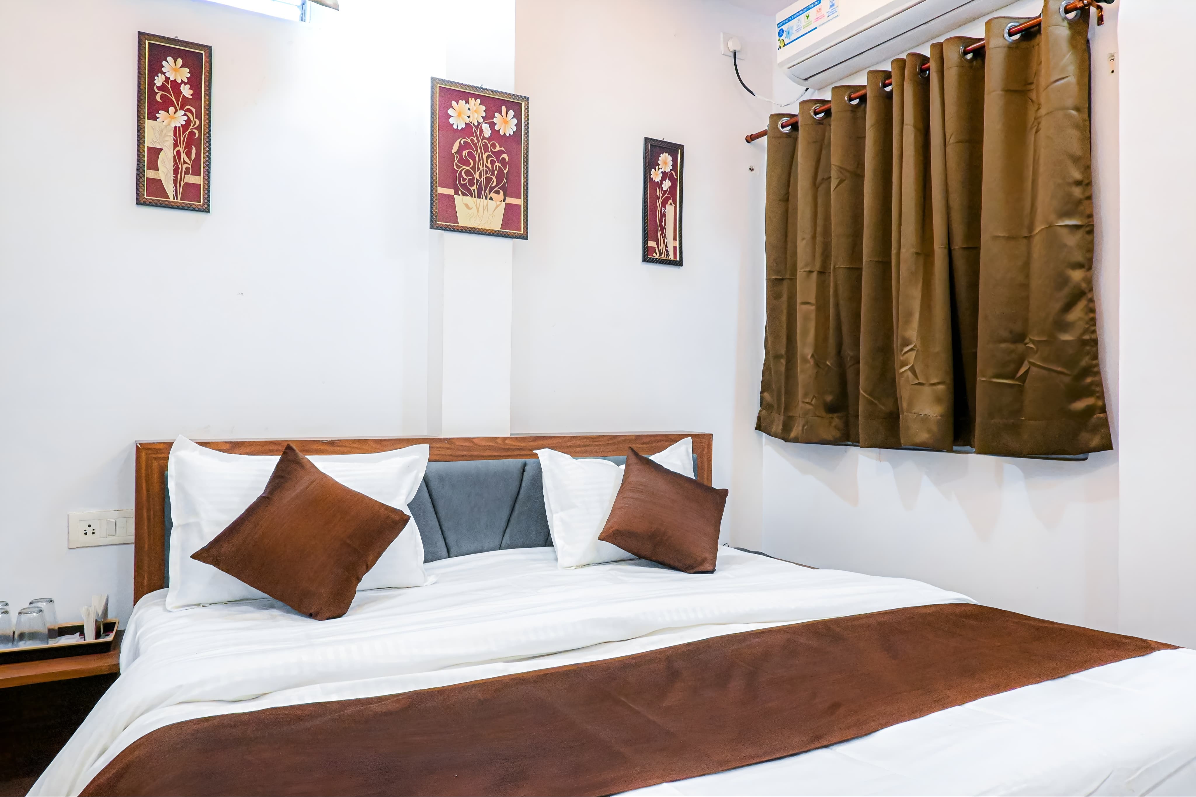 The Ultimate Comfort: How Duke Inn Residency Elevates Your Stay