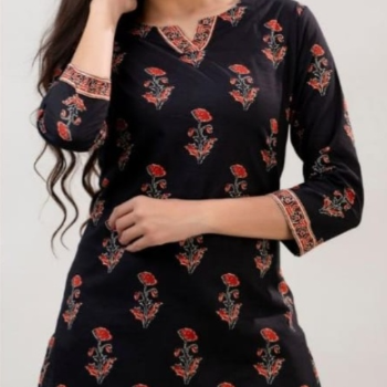 Embrace Elegance with the Perfect Short Kurti: A Modern Indian Woman's Wardrobe Essential