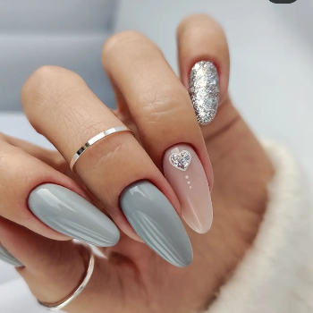 The Transformative Power of Nail Art: A Story of Self-Expression and Confidence