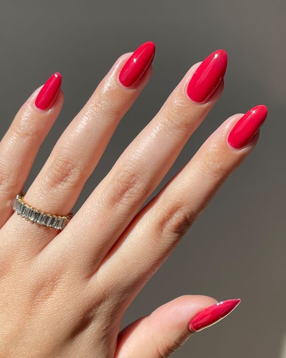 Transform Your Look and Confidence with Allura's Lacquer Services