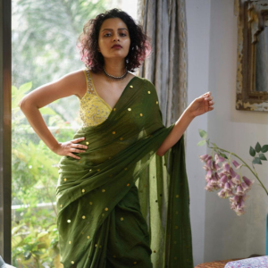 Embracing Elegance: The Handloom Khadi Saree Experience