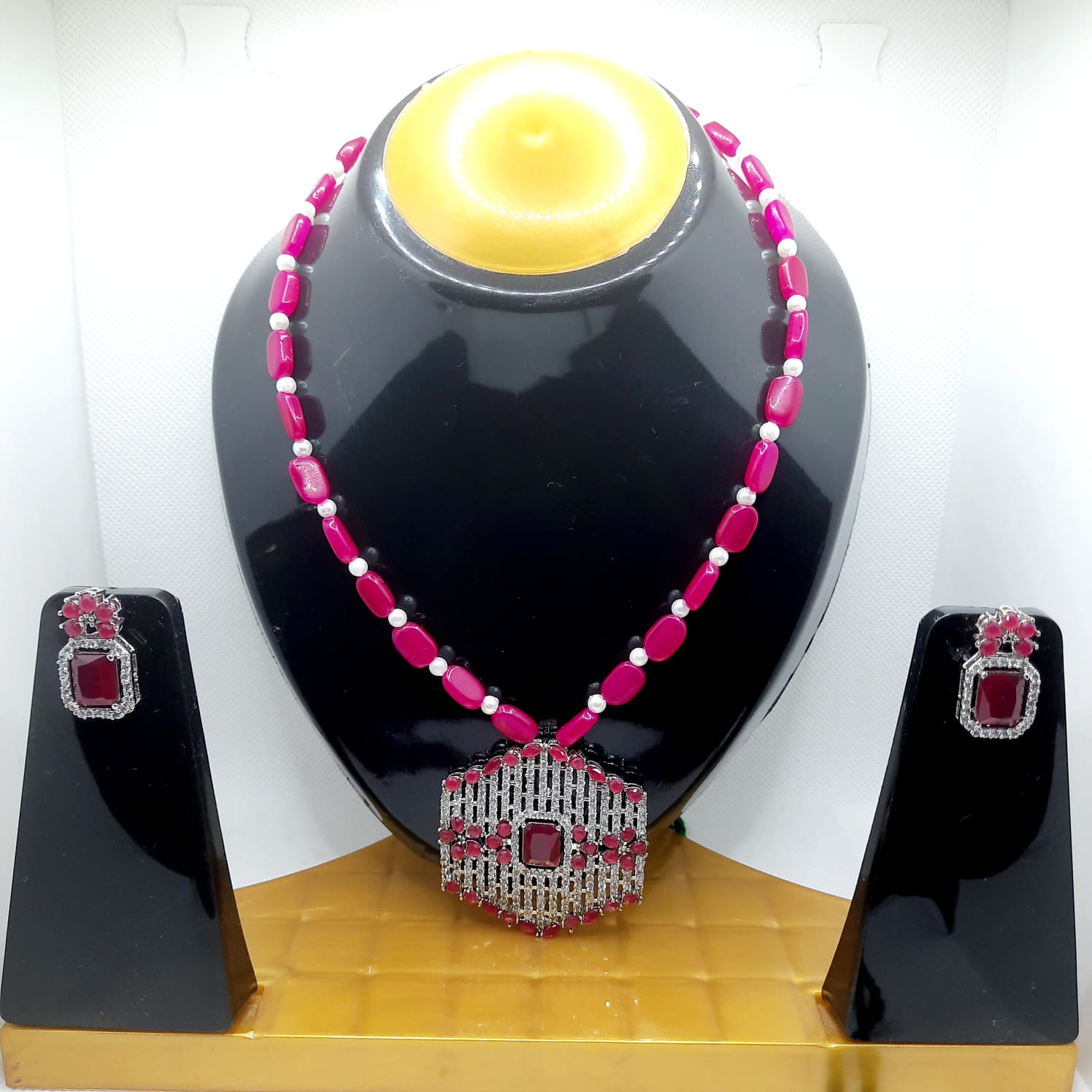 Enhancing Elegance: How Rings and Bracelets Transform Lives