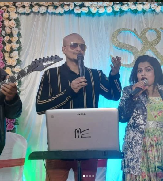 Harmonizing Dreams: How Live Singing Services Transform Indian Events