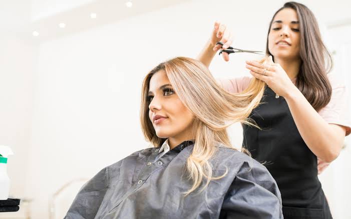 Transform Your Look and Boost Your Confidence at Vaishnavi Unisex Salon