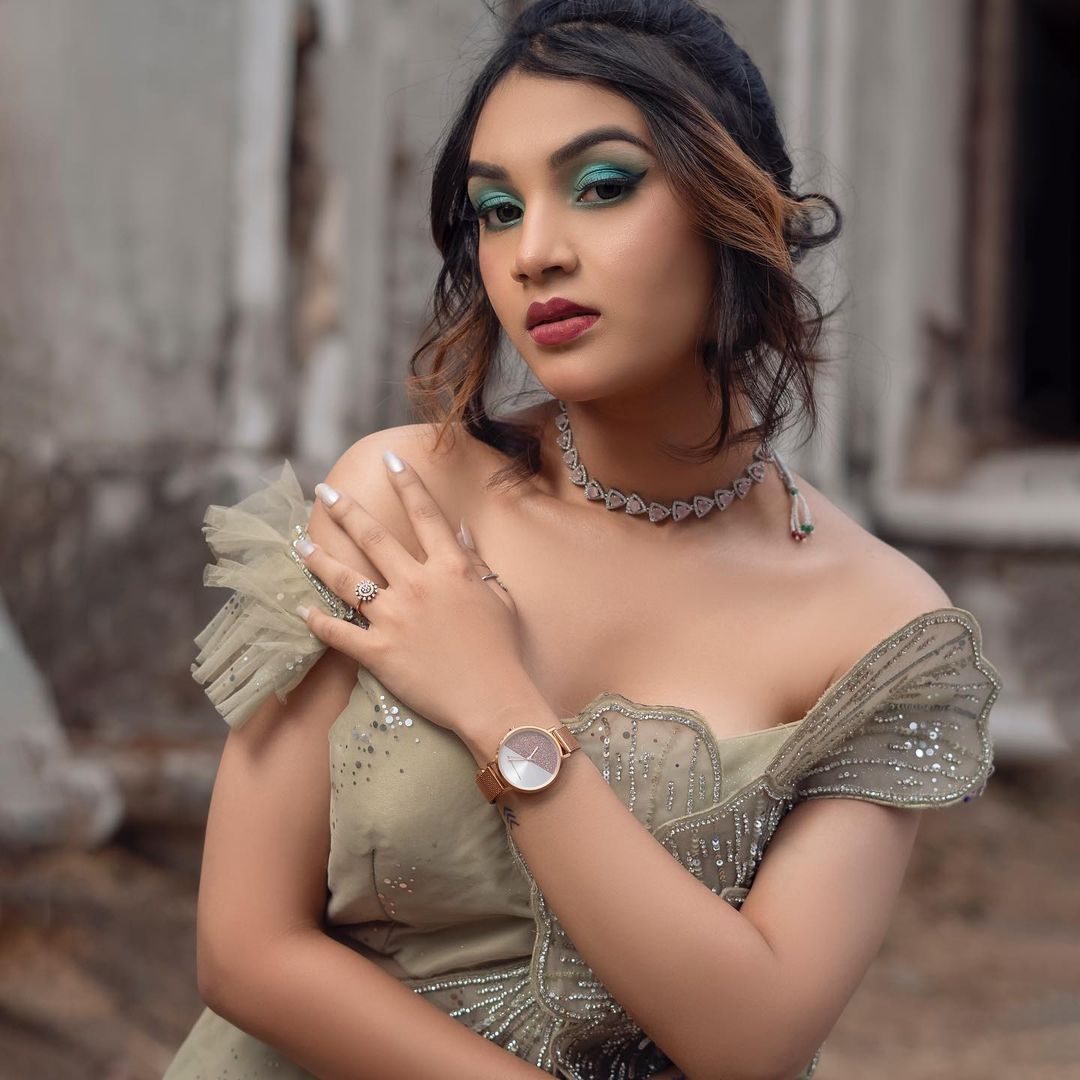 Discover the Transformative Power of Nail Extension Courses for Ambitious Indian Women