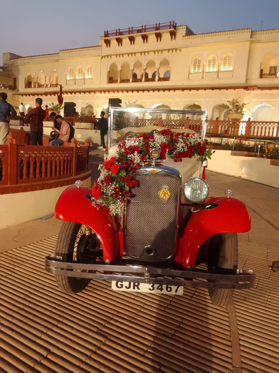 A Royal Ride: Transform Your Special Day with Vintage Car Rentals in Jaipur
