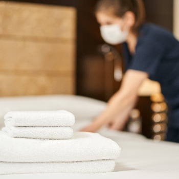 Transforming Stays: How Room Service Revolutionizes Hospitality for Indian Homestay Owners