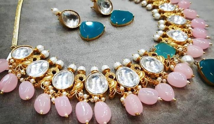 Sparkle in Style: The Allure of Imitation Jewelry for Modern Indian Women