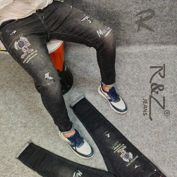 Discover the Perfect Fit: How Stylish Jeans Empower the Modern Indian Professional