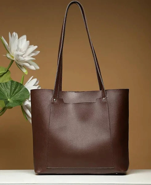 The Perfect Tote Bag: Solving Everyday Hassles for the Modern Indian Woman