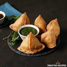 Savoring Tradition: How Aykiz Tea & Nashta Ghar's Samosas Solve a Timeless Problem
