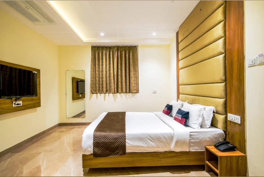 Comfort Meets Convenience: The Perfect Stay at Hotel Madhav and Restaurant