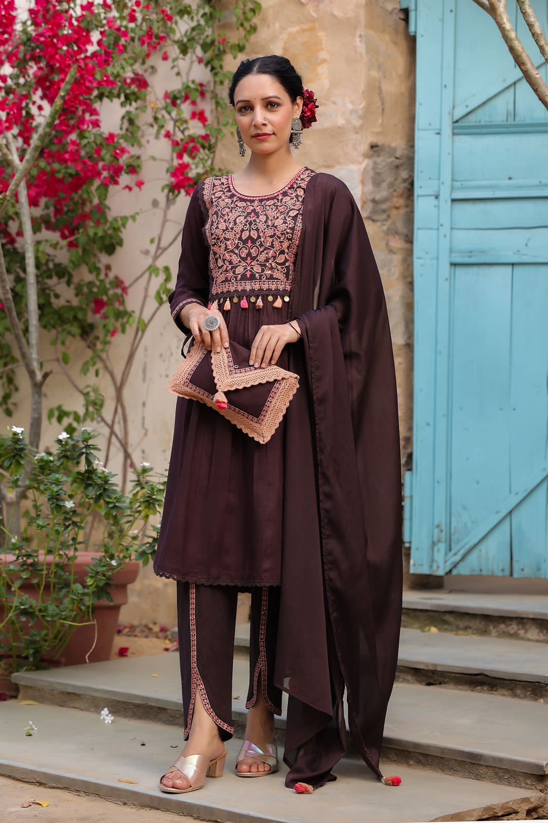 Embrace Elegance and Ease: Discover the Perfect Cotton Kurta Pant Set for Modern Indian Women