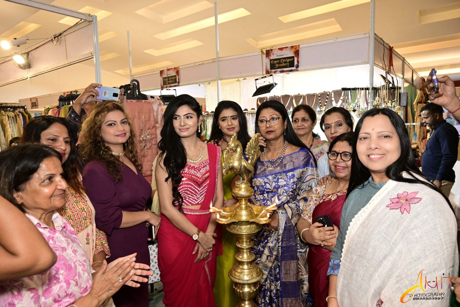 Harnessing the Power of Networking: A Game-Changer for Indian Fashion Entrepreneurs