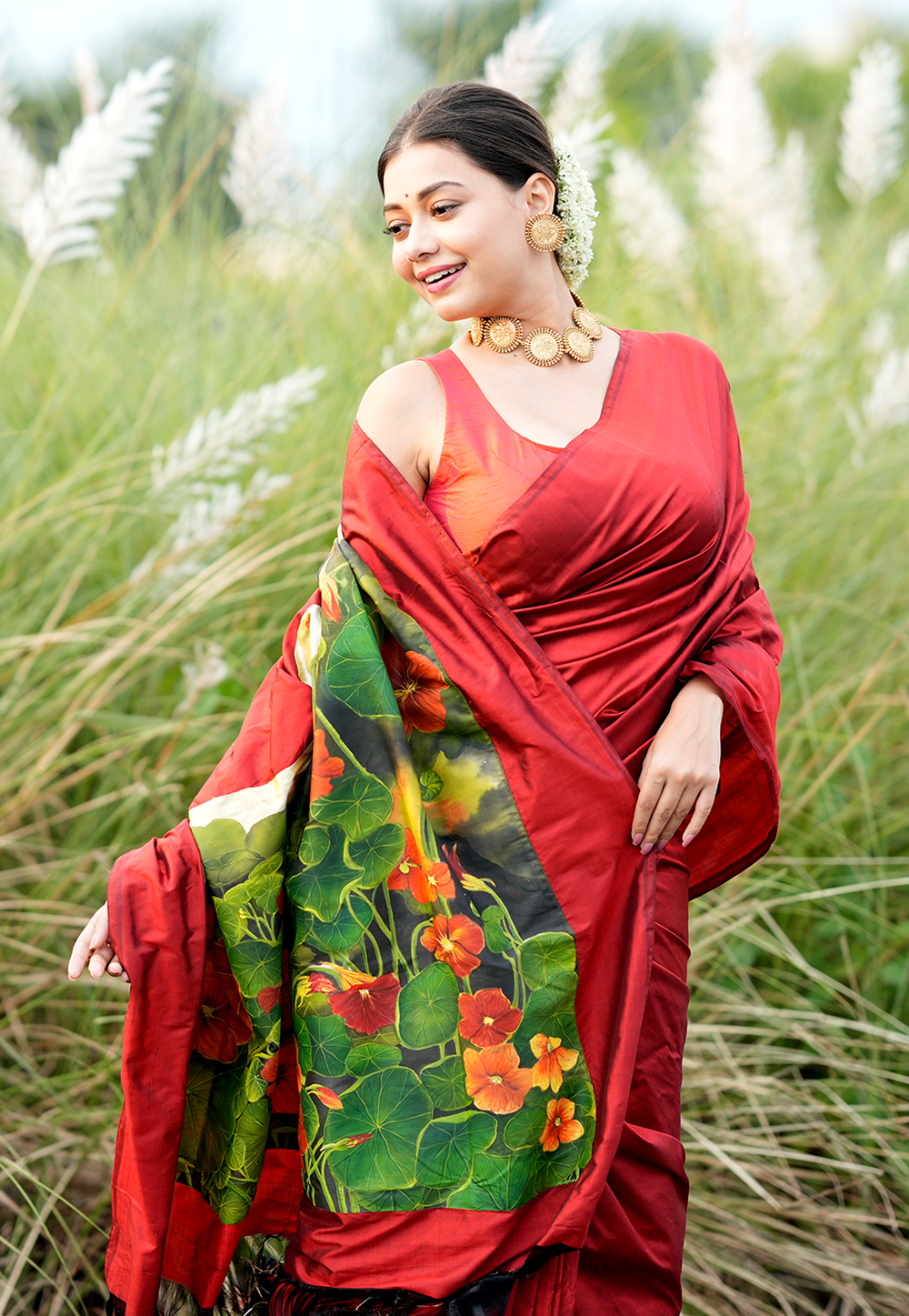 Embracing Tradition: How One Saree Transformed Meera’s Life