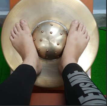 पारंपारिक आयुर्वेदाला आधुनिकतेची साथ  कांस्य थाळी | विघ्नहर्ता नवसंजीवनी