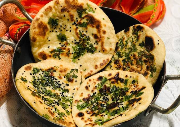 A Delicious Twist: How Paneer Stuffed Naan Solves the Modern Indian Meal Dilemma