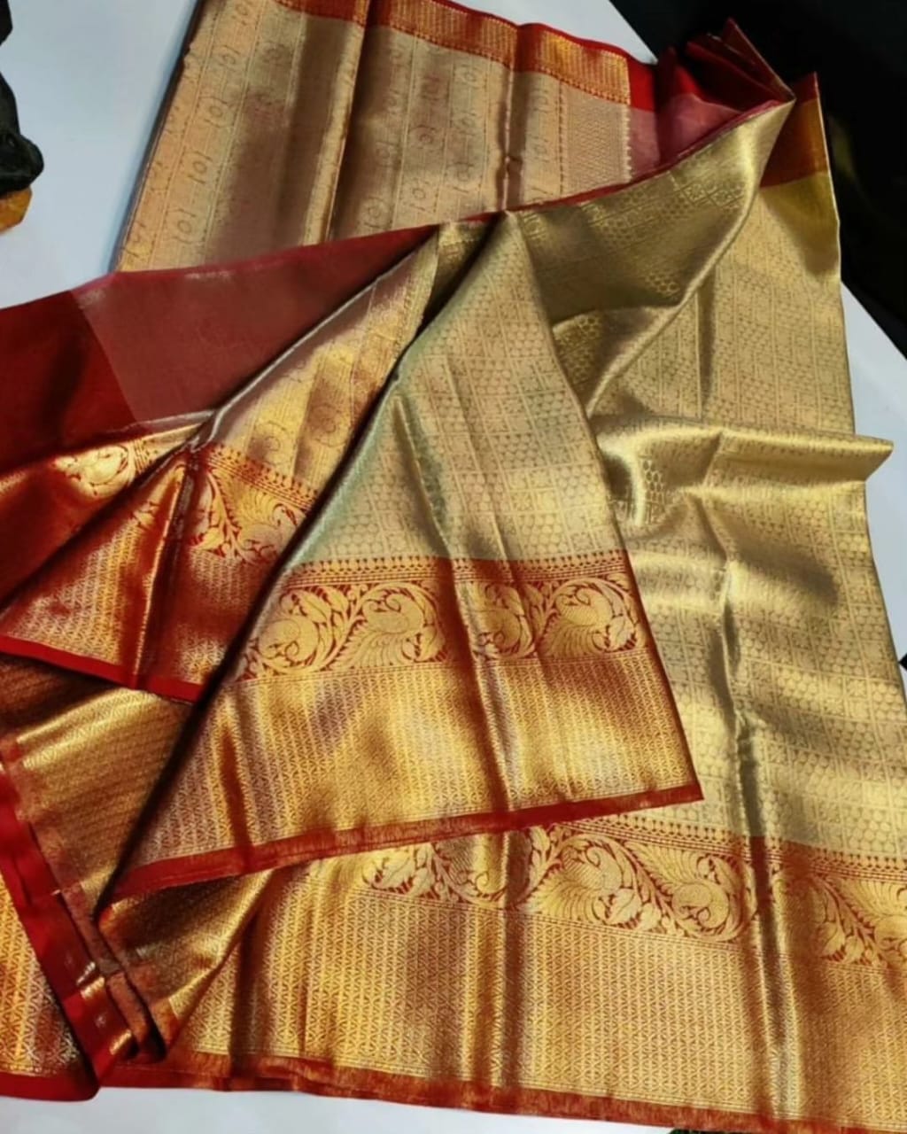 Embrace Elegance: How a Banarsi Tissue Wascat Soft Silk Saree Transformed Anjali’s Life