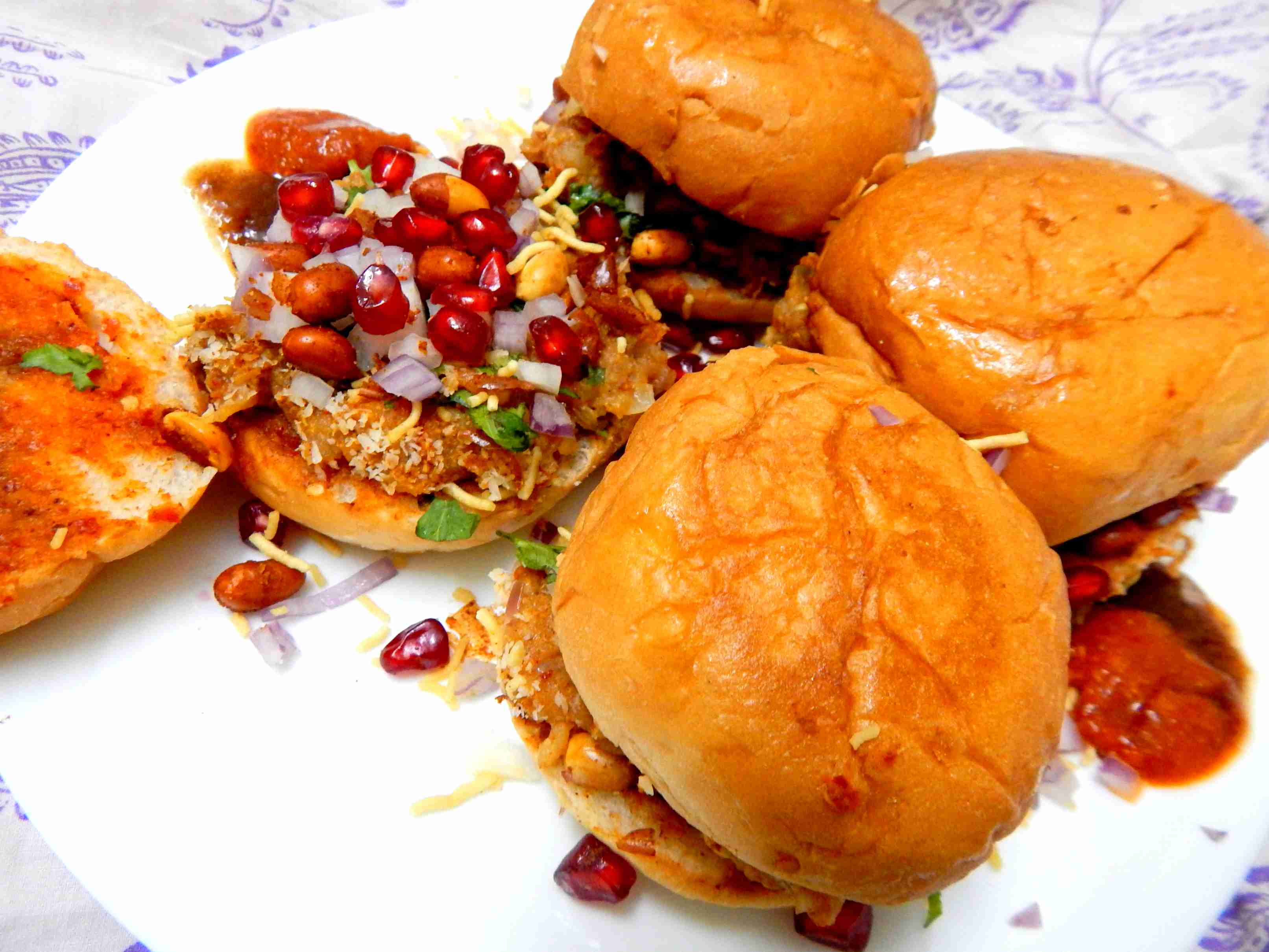 The Heartwarming Tale of Kutchi Dabeli: A Culinary Delight Made for You