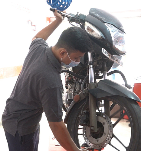 Revving Up Reliability: How Ramesh Found Peace of Mind with 2-Wheeler Repair and Servicing