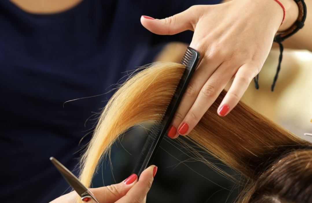 Transform Your Look: Discover the Perfect Haircut at Freshiio Unisex Salon