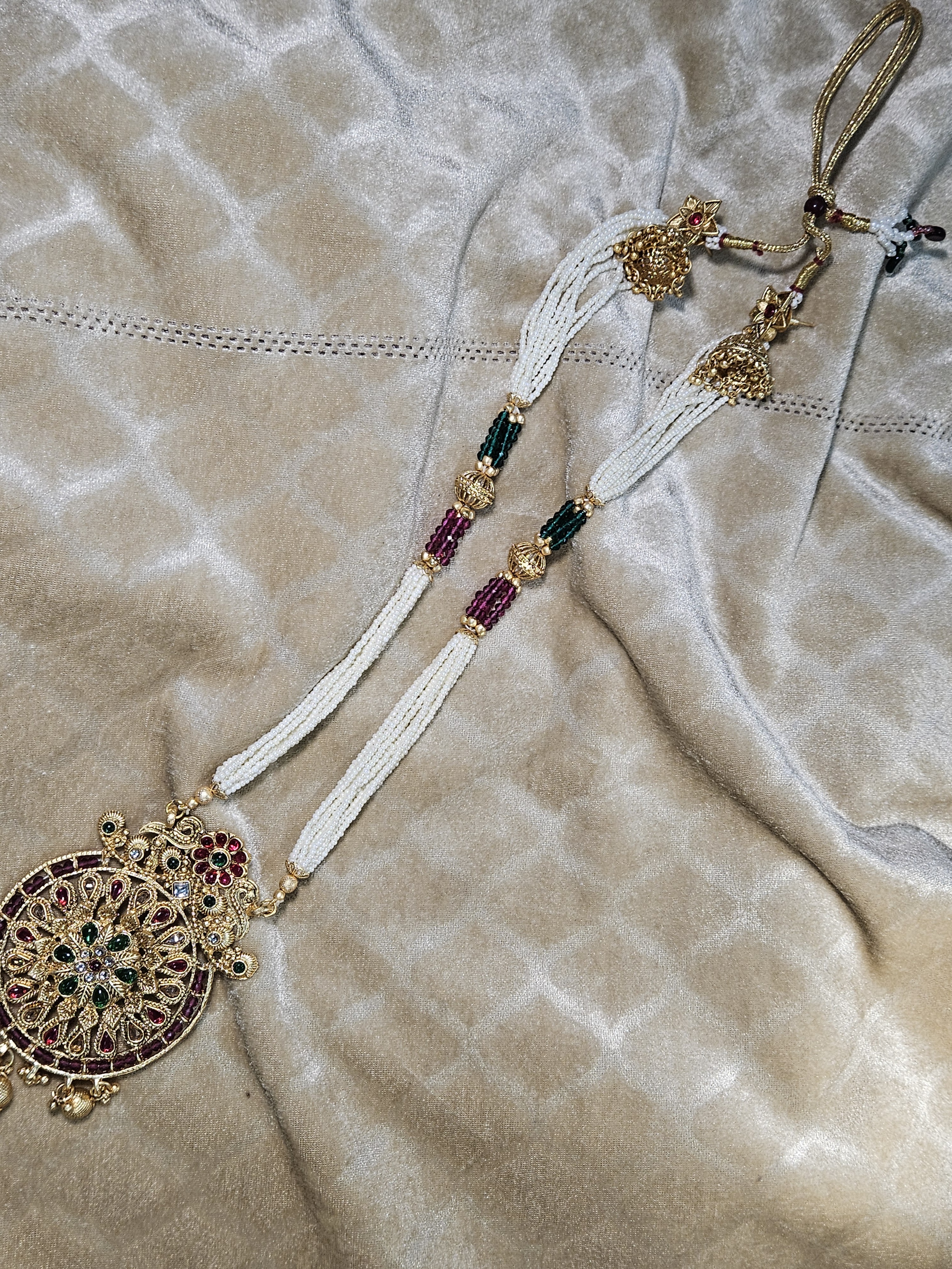 Transforming Traditions: How Khwaish Jewellery Necklaces Elevate Every Moment