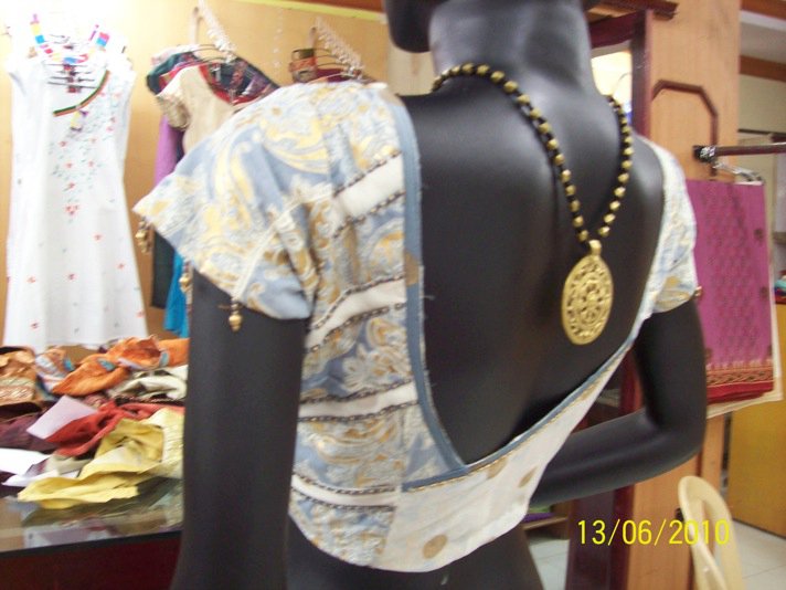 Transforming Tradition: The Perfect Blouse for Every Indian Woman