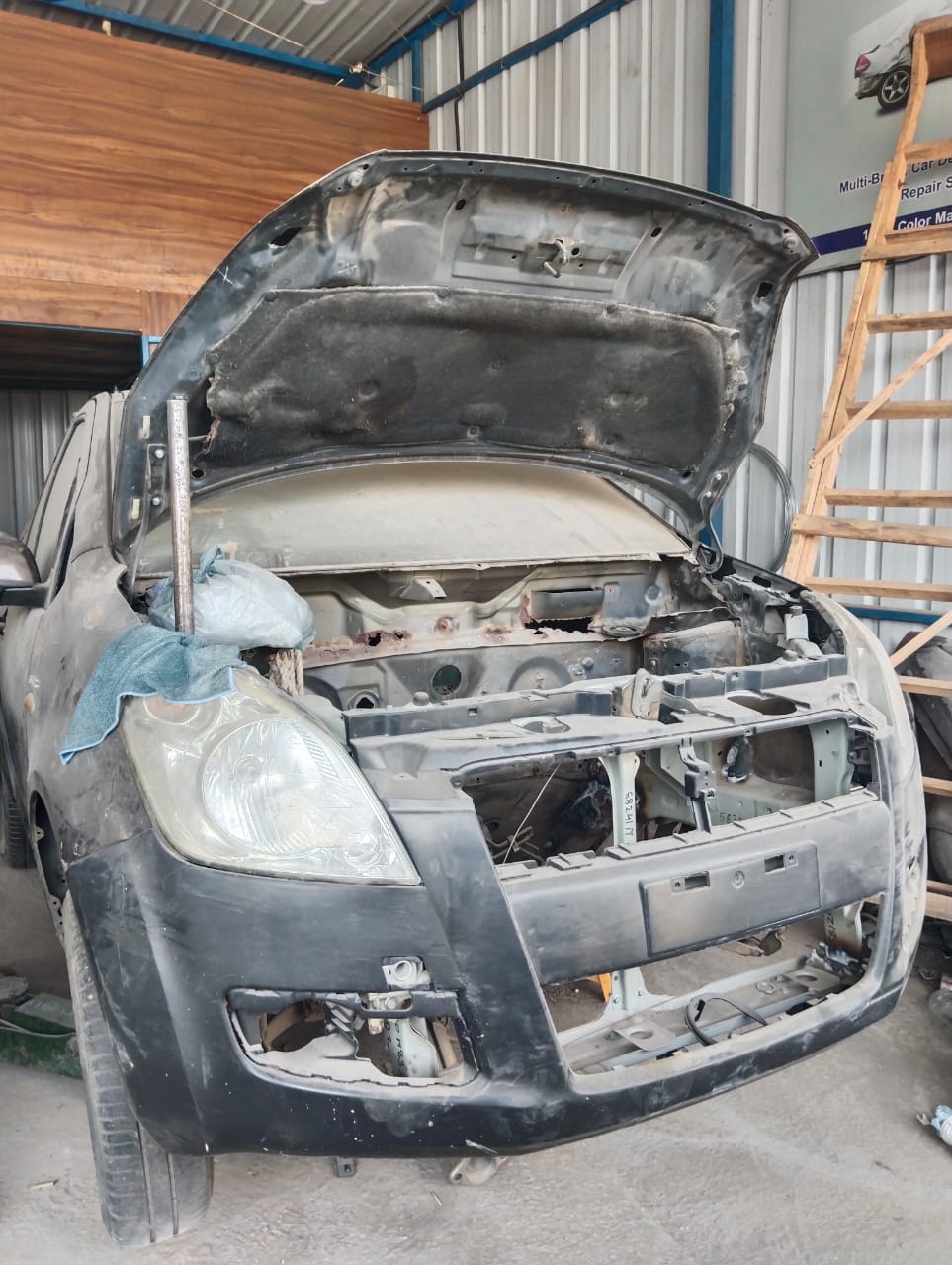 Car Dent Repair Garage in Jadhav Wadi Pune