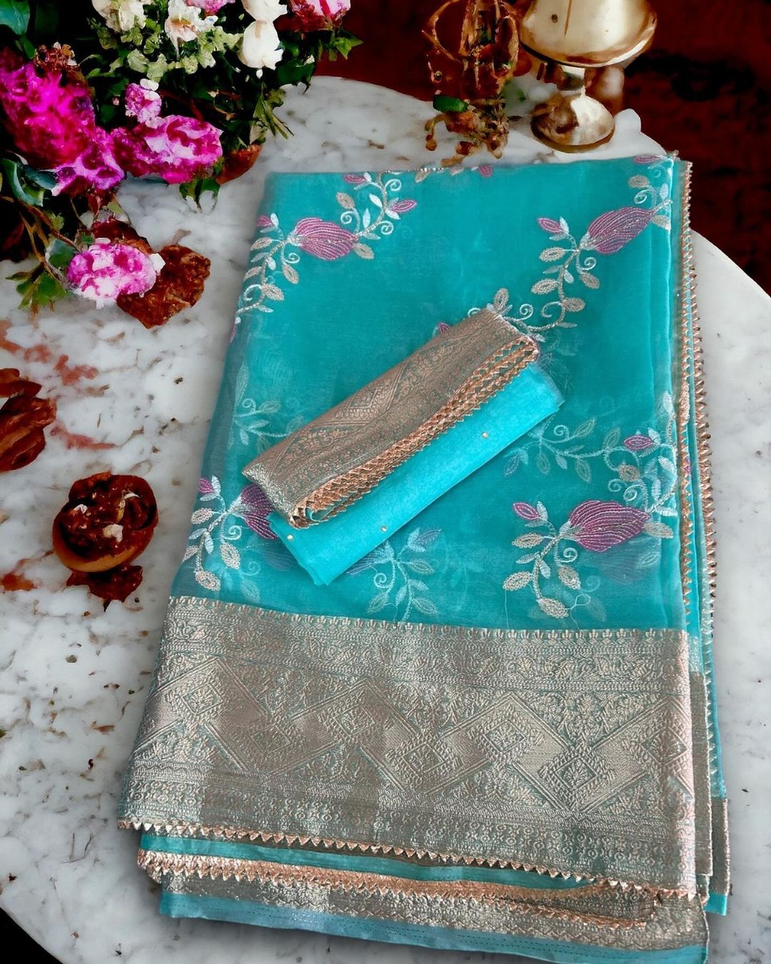 Embrace Elegance: How Organza Sarees Transform Your Wardrobe