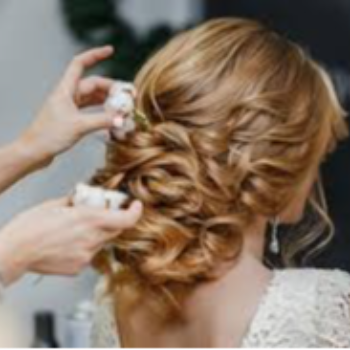 Transform Your Tresses: How Asha Found Confidence Through Hairstyling