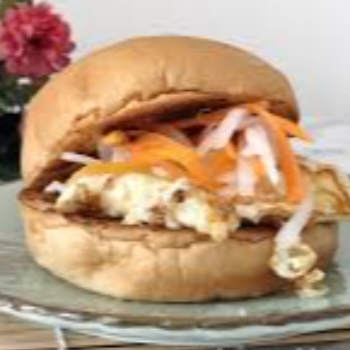 Satisfying Cravings: How Egg Banjo Transforms Busy Days for Young Professionals