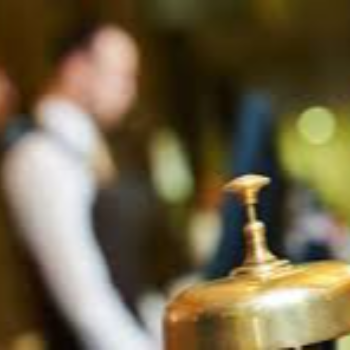 Transforming Hospitality: How a 24-Hour Front Desk Service Uplifts Homestay Experiences