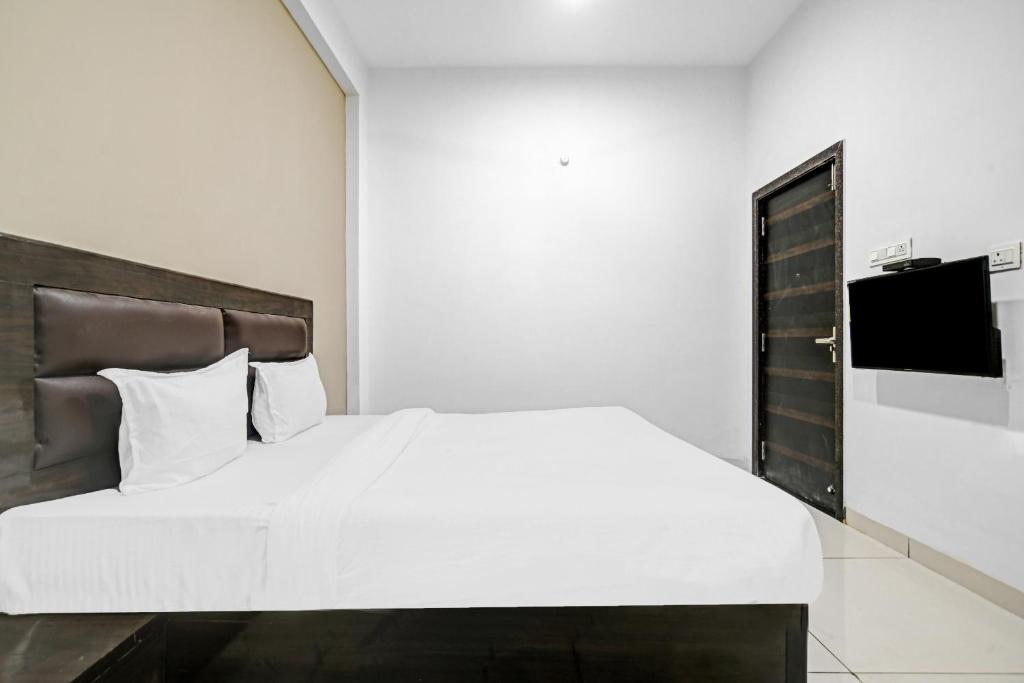 Discover the Comfort of Home with The Fortune Hotel: A Haven for Business Travelers