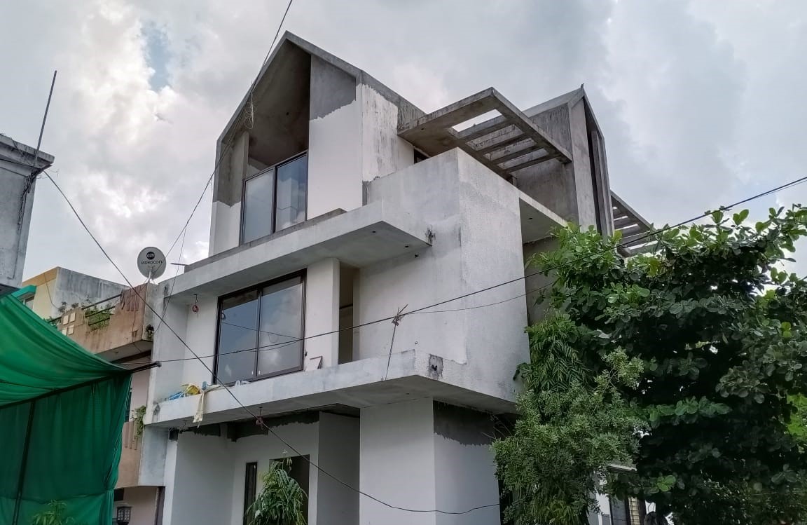 Transforming Homes with Shri Ganesh Aluminum & Glass: A Tale of Modern Window Installation