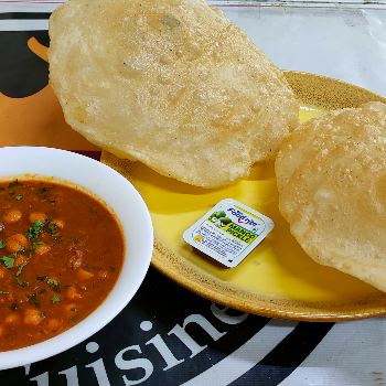 Savoring Tradition: How Chole Bhature Can Transform Your Lunch Break