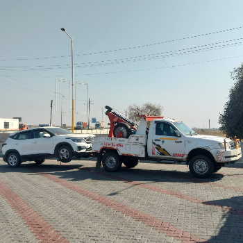How RK Towing Services Came to Anjali's Rescue: A Story of Safety and Trust