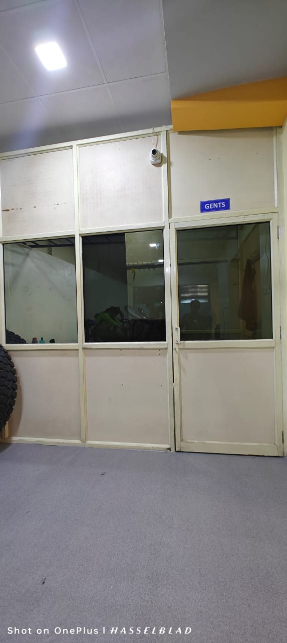 Transform Your Gym Experience: The Changing Room Solution Every Man Needs Royal Fitness Gym Royal Fitness Opposite Lucky Bakery. Left Side Of Pimpri Kalewadi Bridge. Near BT Memorial School, Main Road Kalewadi.