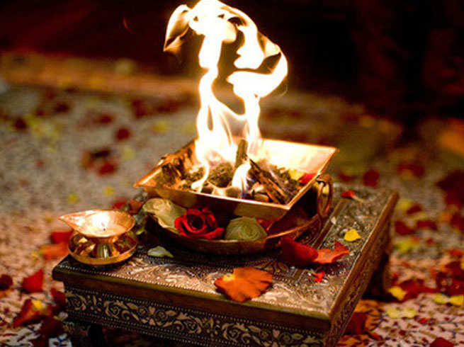 Embrace Divine Bliss: How Panditji’s Havan Puja Services Can Transform Your Life