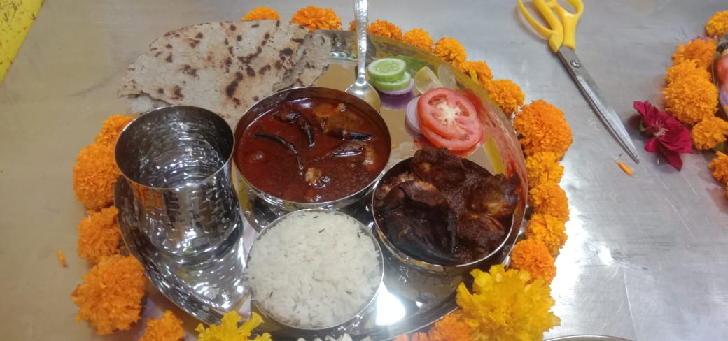 Discover the Flavorful Thalis at Crrabs Wala: A Culinary Journey for the Modern Indian Family