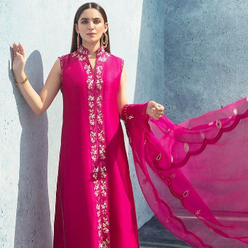 Embrace Elegance: How the Pink Salwar Suit Transforms Lives | Trendy Threads