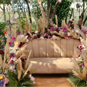 Transform Your Dream Wedding with Personalized Decor Solutions