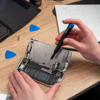 How Pune's iPhone Repair Services Turned Aman's Tech Woes Into Triumph UnBrick - Laptop And MacBook Repair In Pune C - 102, Sun Satellite, Sun City Road, Near Sinhagad Road,