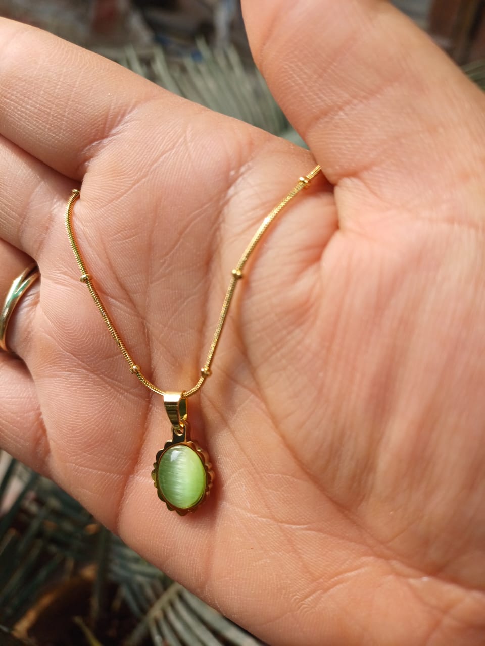 Unveiling Elegance: How Monalisa Stone Pendant Transforms Personal Style