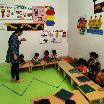 Empowering Young Minds: How FirstCry Intellitots Transforms Early Education