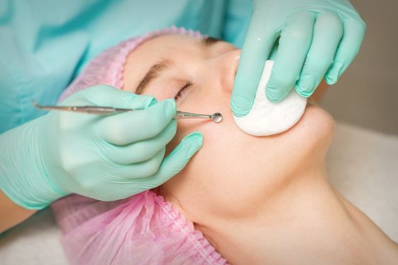 Revitalize Your Skin: The Essential Clean-Up Experience at Allura Unisex Salon