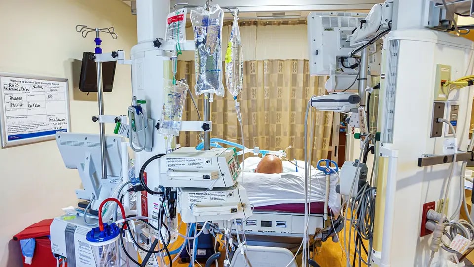 Transforming Healthcare: How Dr. Kulbhushan Kanase’s ICU Service is Revolutionizing Patient Care