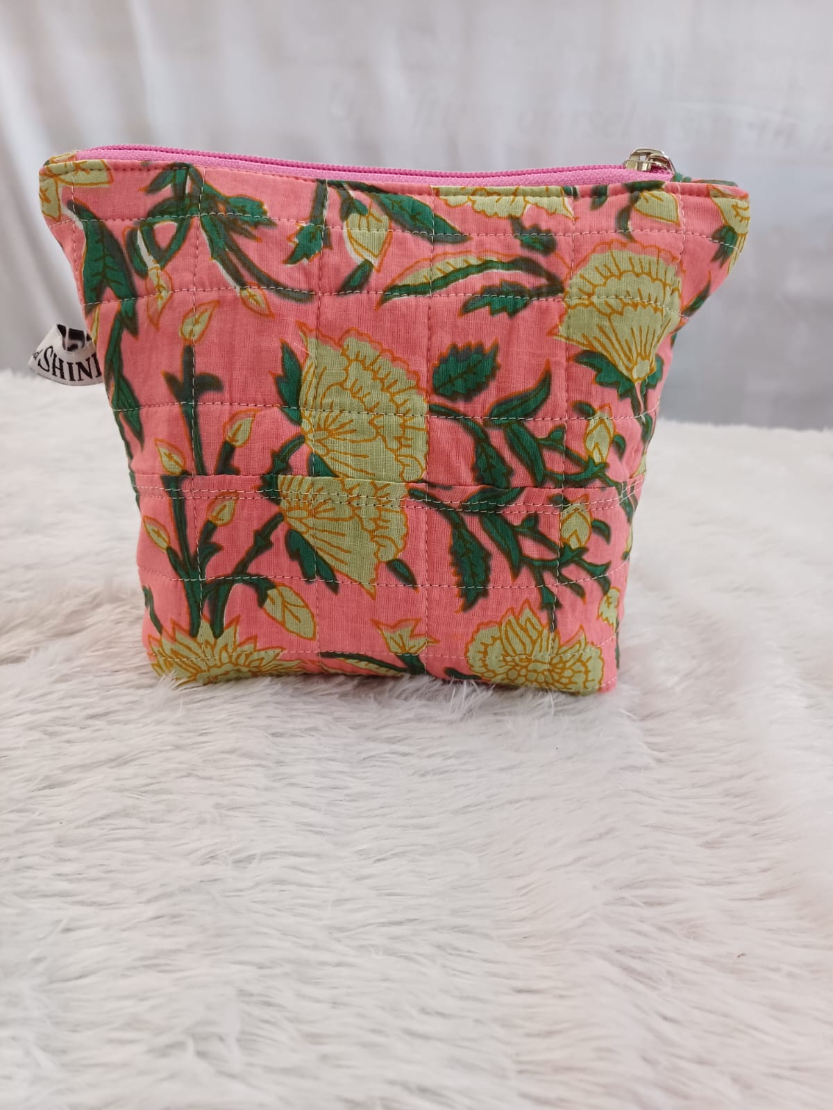 The Perfect Travel Companion: A Patchwork Quilted Toiletry Bag