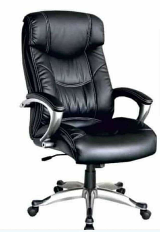 Transform Your Workspace: How a Revolving Chair Solved Rohan's Back Pain